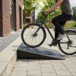 Fahrradrampe aus Holz für Stufen mit Fahrrad Kinderwagen Alltag Rasenmäher Gartenhaus Haustür Stufe - bis 30 cm Höhe